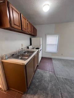 520 Oak St #3 - Photo 3 of 11