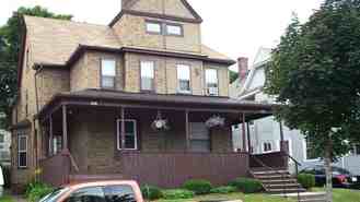 326 Sassafras St - Photo 1 of 1