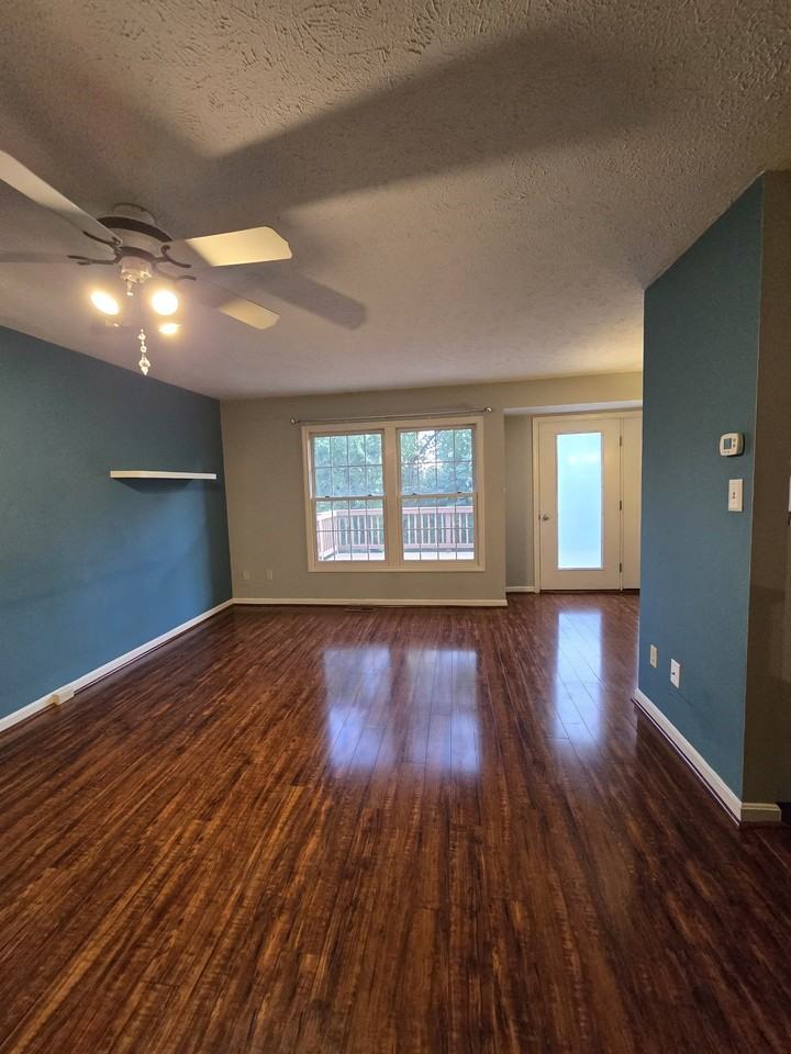 115 Westbrooke Ln - Photo 2 of 16