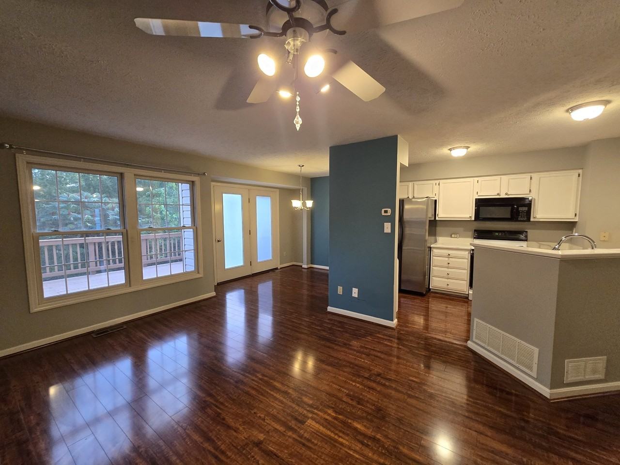 115 Westbrooke Ln - Photo 3 of 16