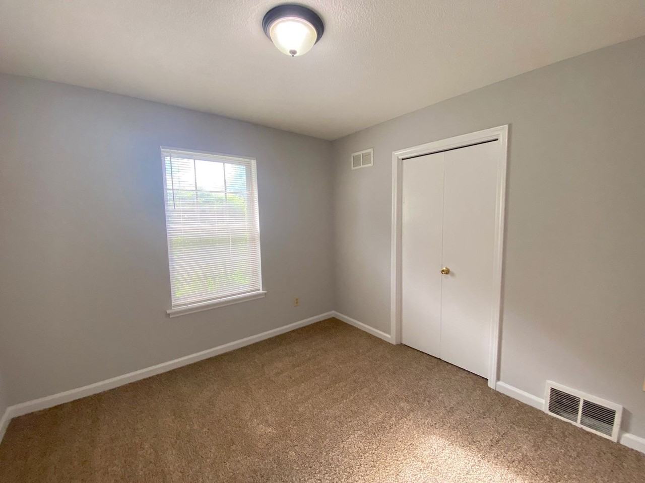 1373 Mullins Station Rd - Photo 3 of 14