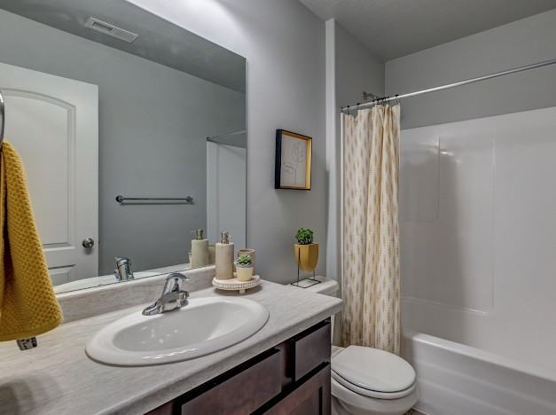 586 N Hill View Dr - Photo 6 of 12