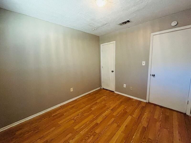 130 E Woodcrest Dr - Photo 6 of 14