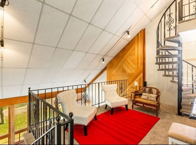 1880 W Myers Ln - Photo 5 of 10