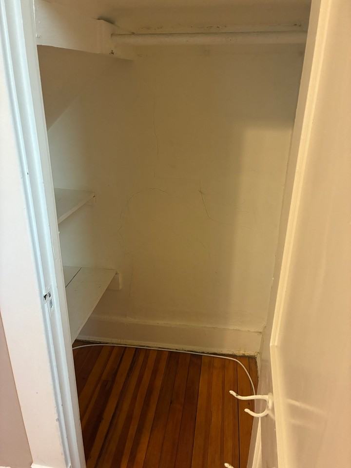 711 Delaware Ave - Photo 4 of 14