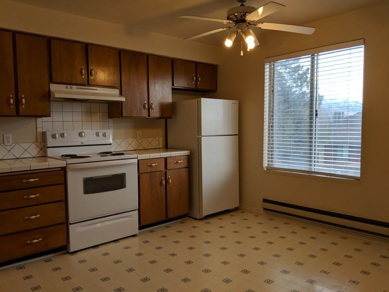 1792 E St #B - Photo 6 of 20