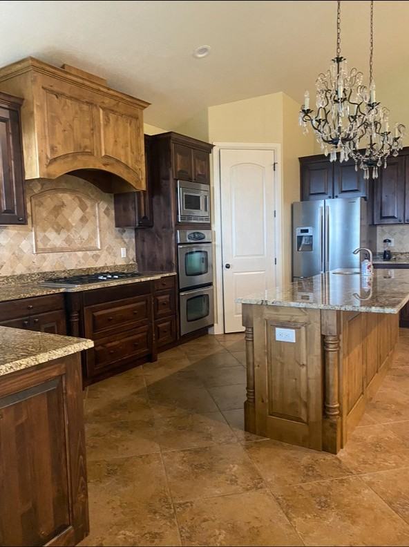 581 Oakview Ct - Photo 4 of 5