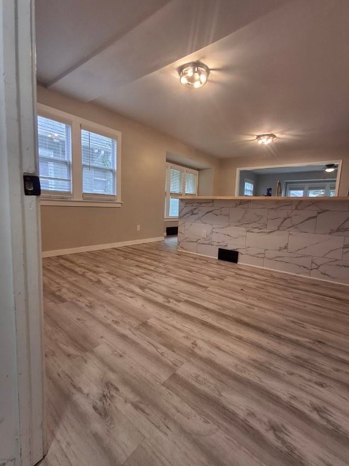 3954 N 20th St - Photo 2 of 10