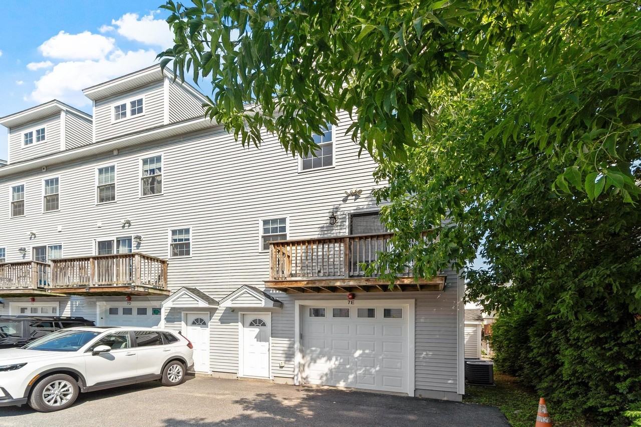 7 Butler Ave #5 - Photo 4 of 29