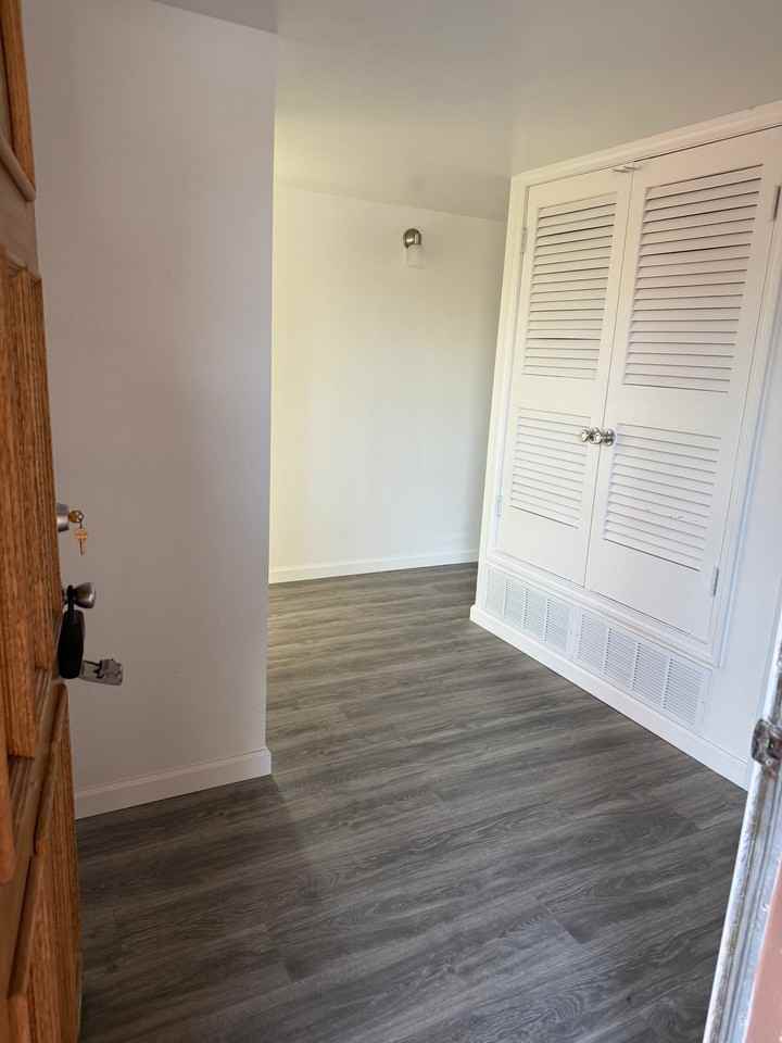 5104 Marcillus Ave - Photo 6 of 20