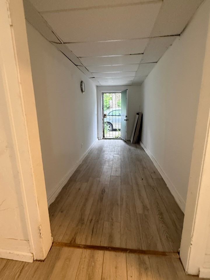 15220 Saranac Rd #2 - Photo 4 of 13