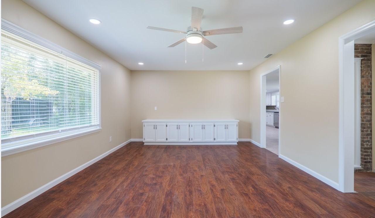 4104 Lantern Ln - Photo 3 of 16