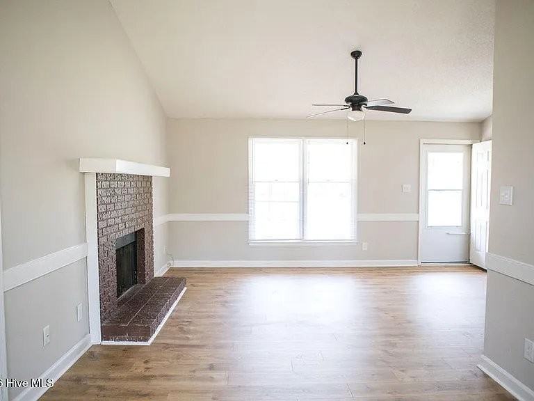108 Kelliwood Dr - Photo 3 of 20