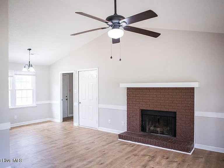 108 Kelliwood Dr - Photo 4 of 20