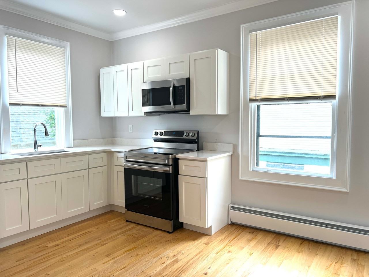 372 Broadway #4 - Photo 3 of 11