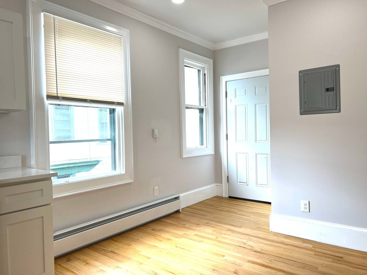 372 Broadway #4 - Photo 4 of 11