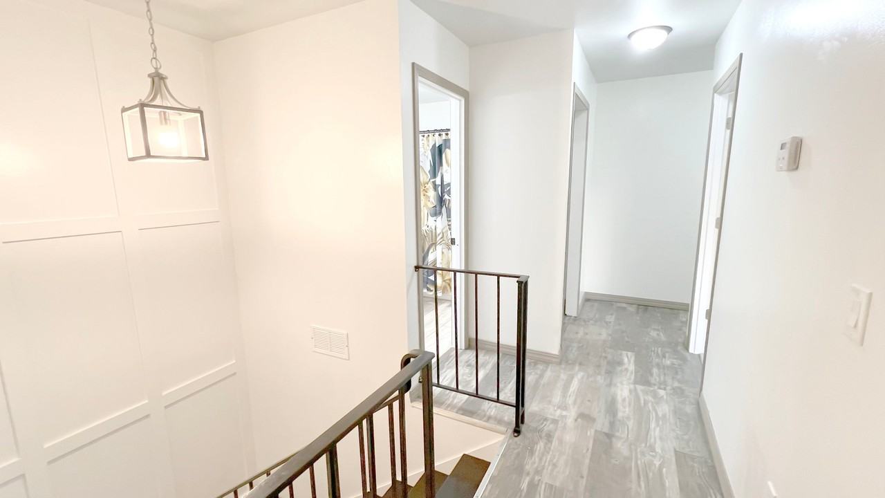 7694 Dunmore Rd - Photo 6 of 19