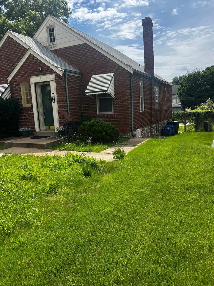 8554 Oriole Ave - Photo 2 of 11