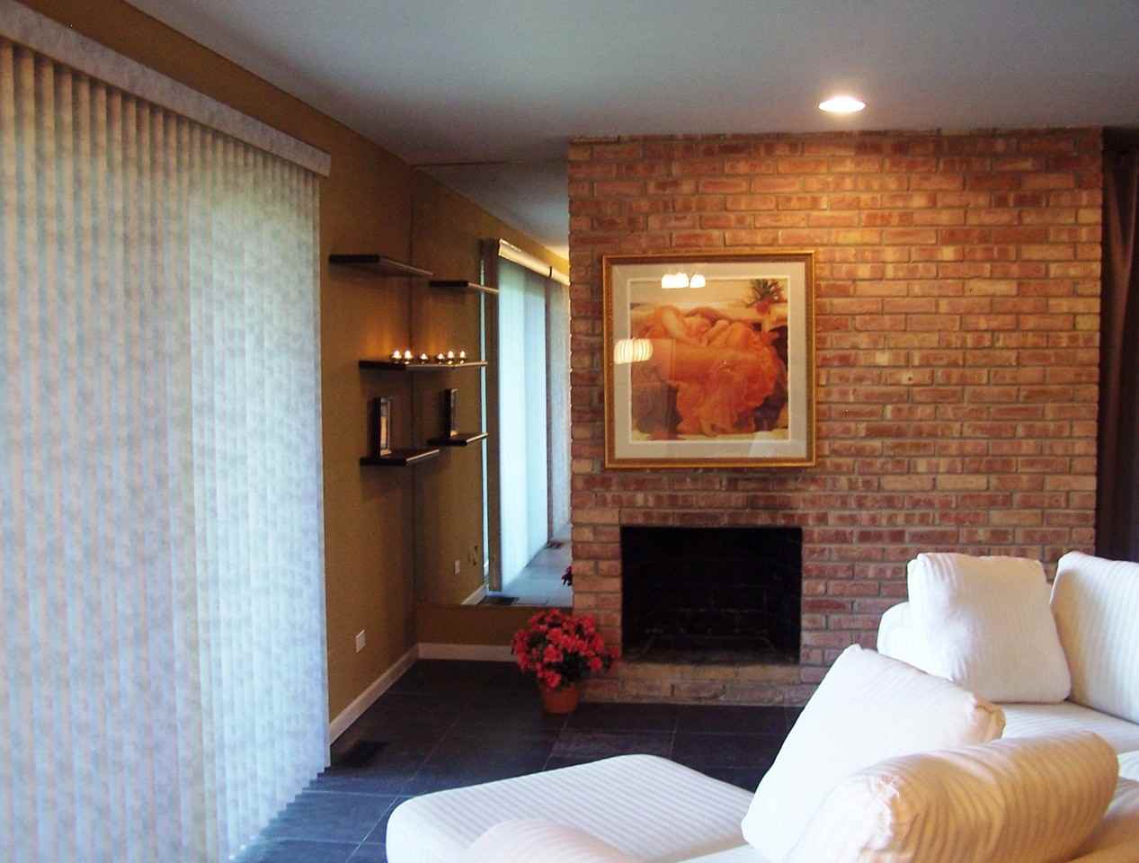 5501 Lakeside Dr #1B - Photo 5 of 19