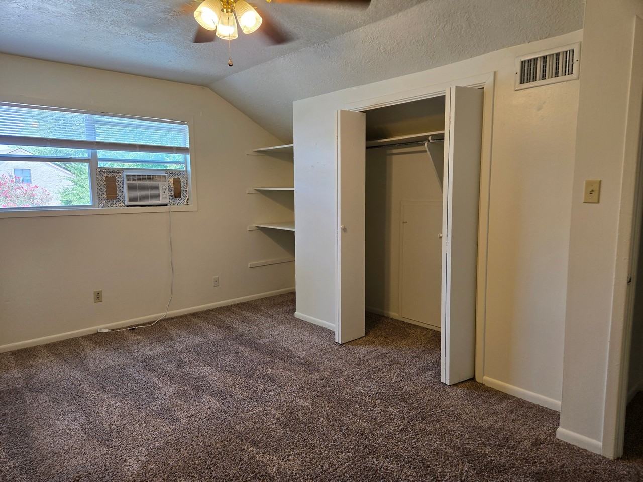 1204 Holik Dr #B - Photo 6 of 9