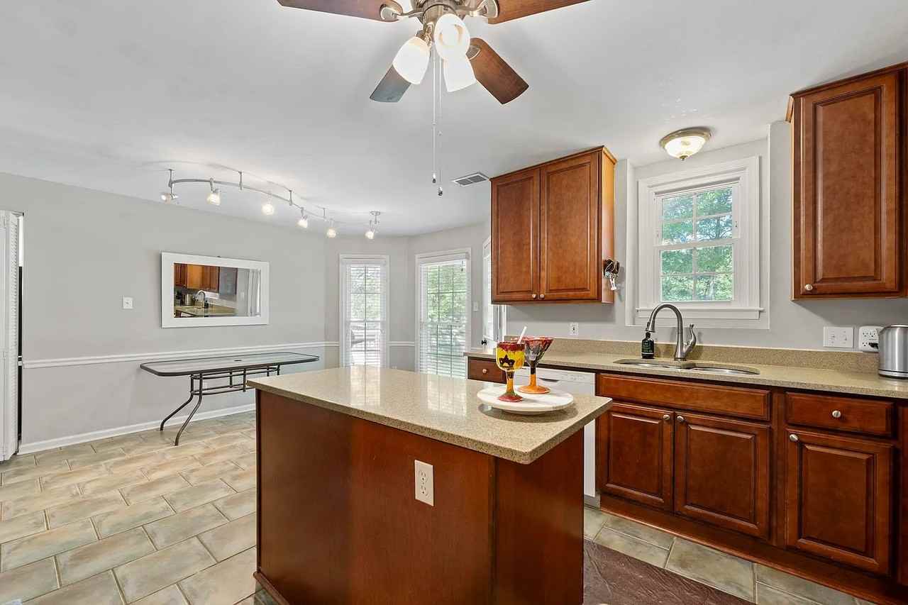 1368 Squire Dudney Dr - Photo 3 of 12