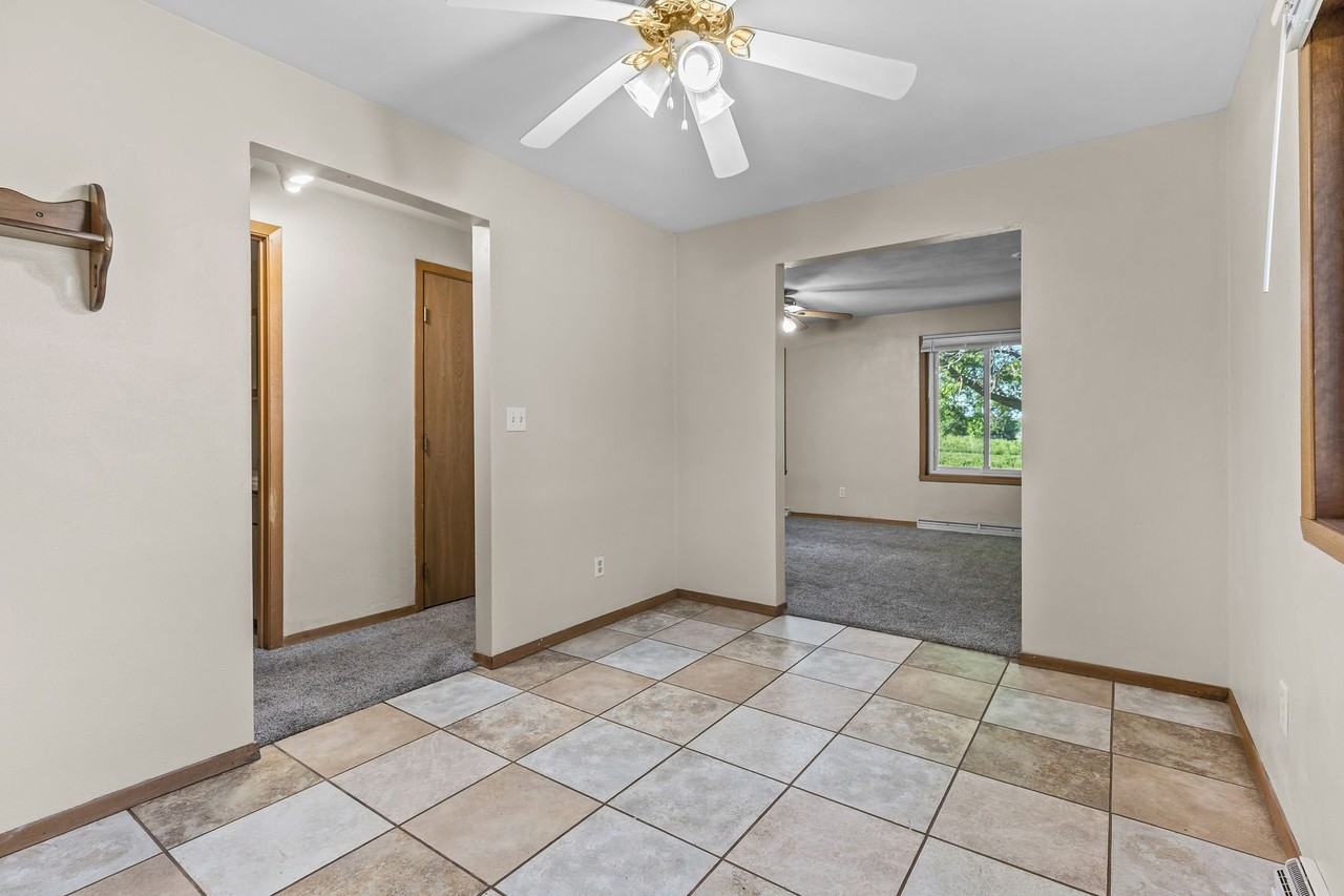 1626 E Capitol Dr - Photo 6 of 17
