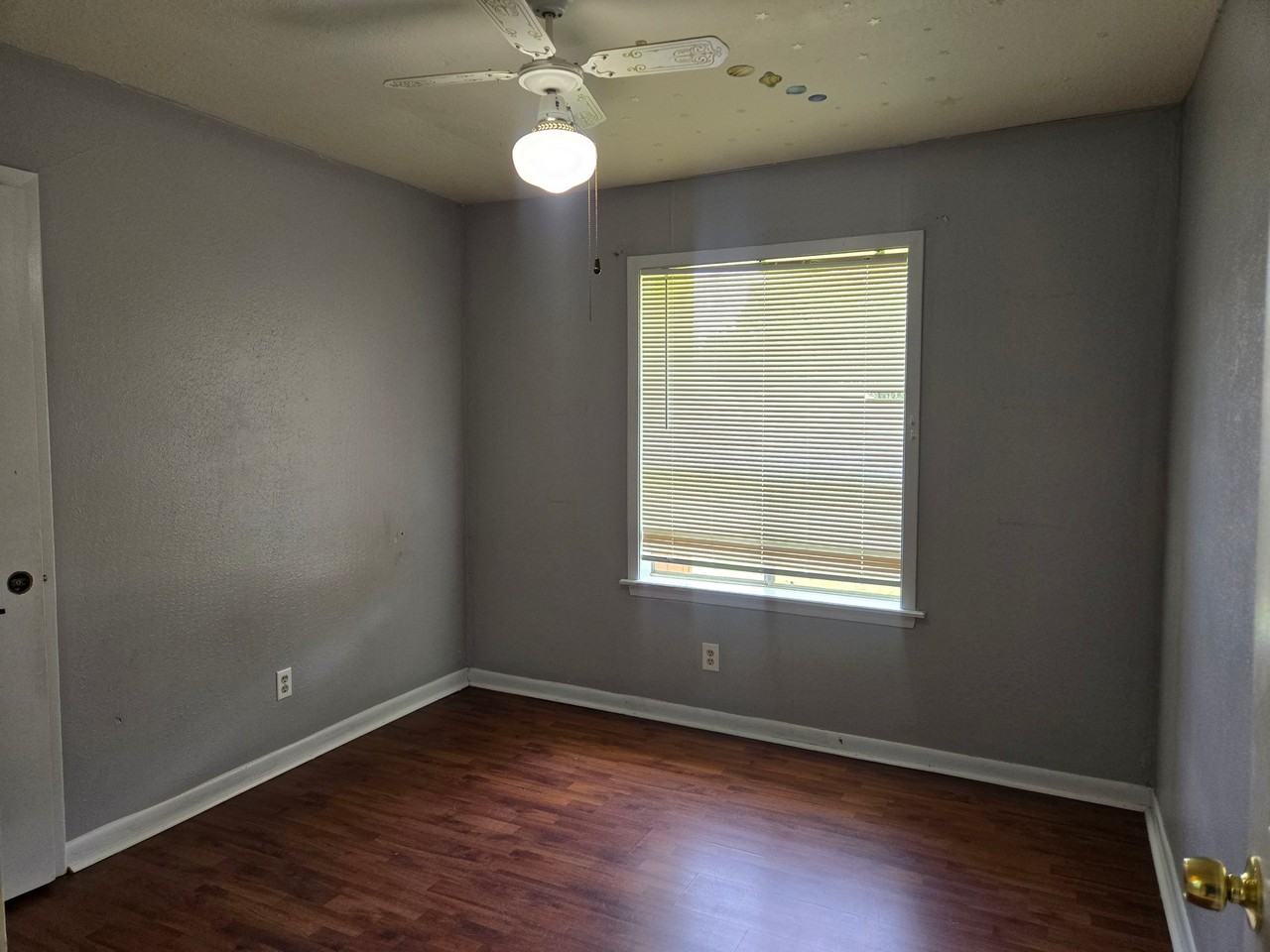 3013 Normand Dr - Photo 5 of 7
