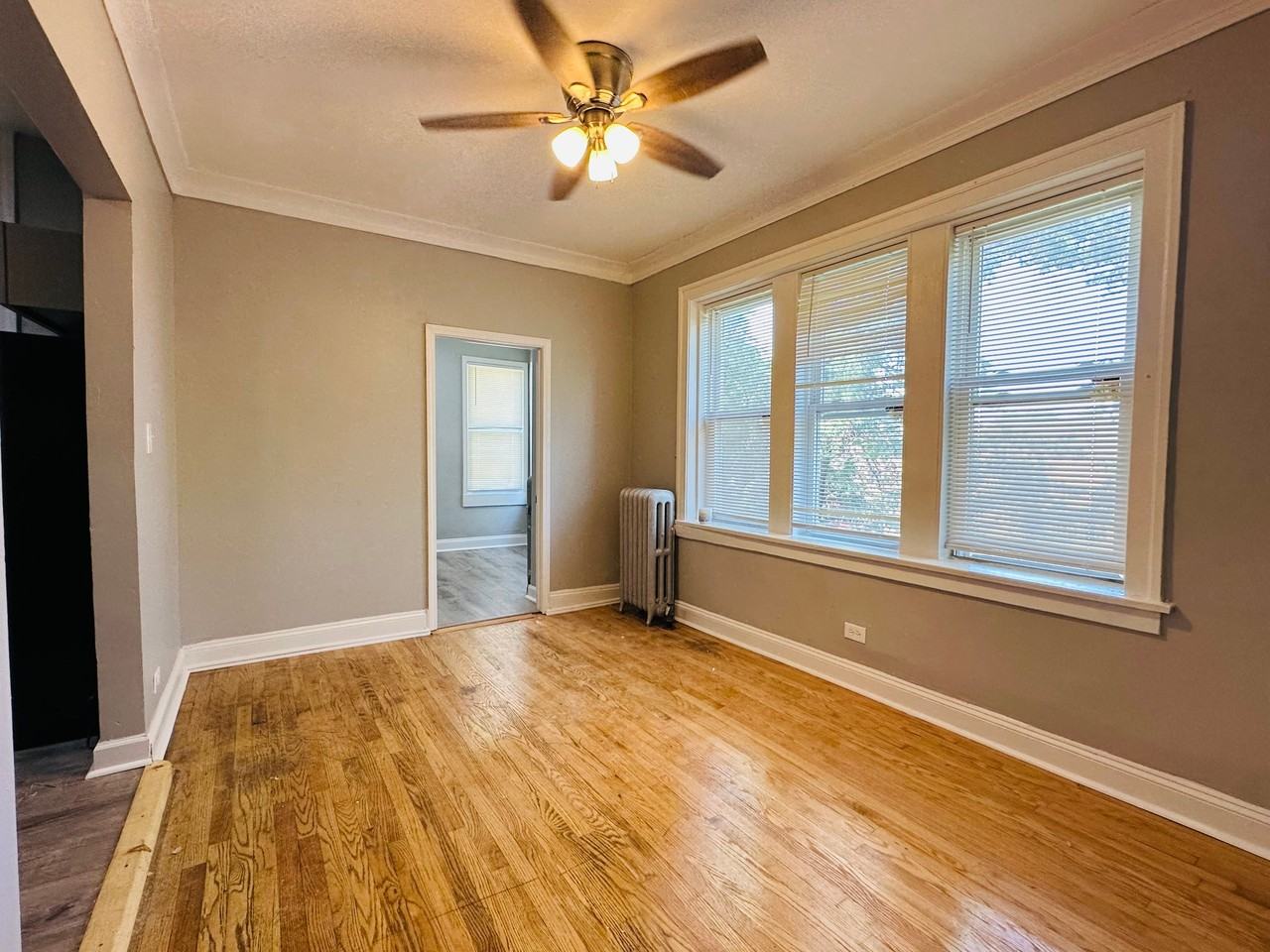 5350 W Division St #5350-2R - Photo 3 of 6