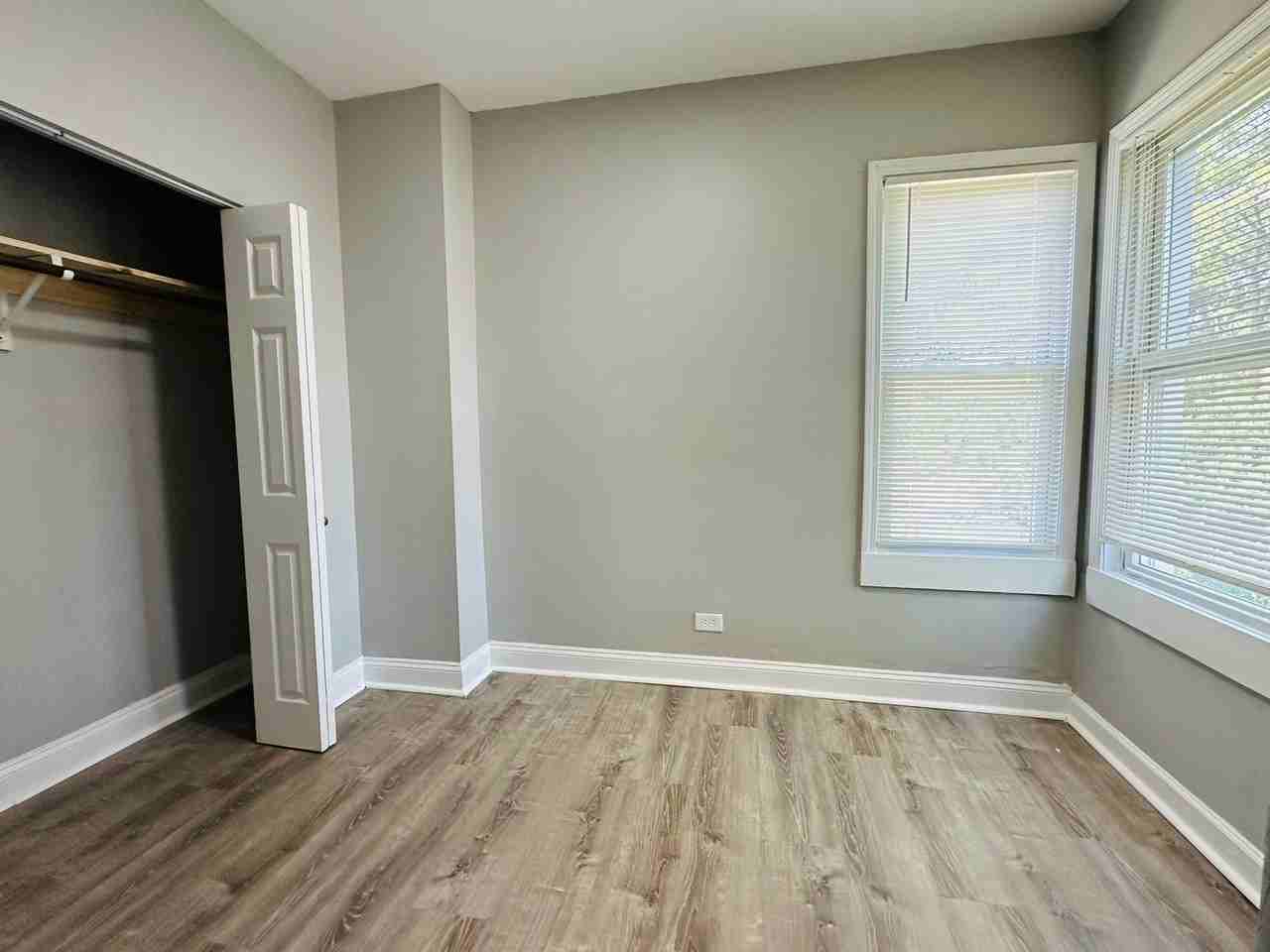 5350 W Division St #5350-2R - Photo 4 of 6