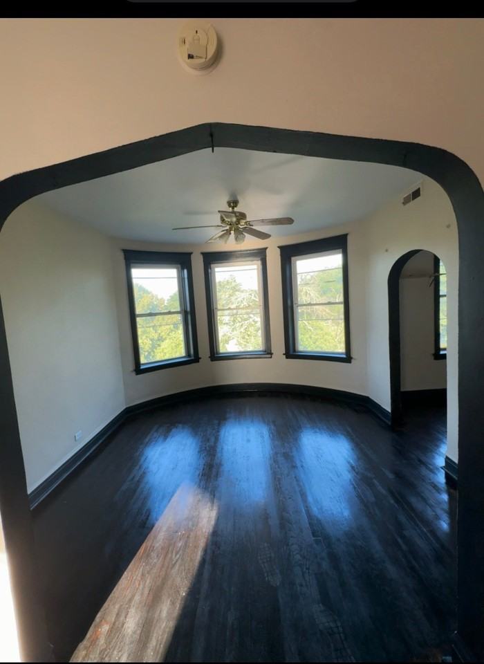 2134 S Marshall Blvd #1 - Photo 7 of 10