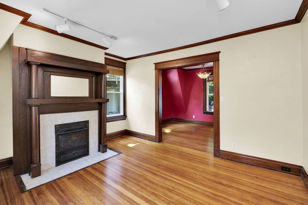 3035 Marshall Ave #3035 - Photo 4 of 10