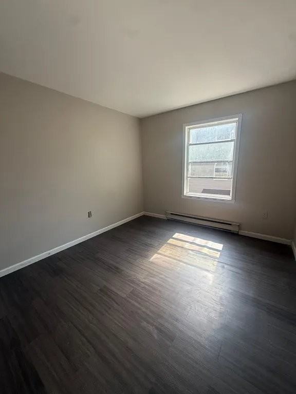 348 S 6th St #2B - Photo 2 of 7