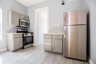 3525 W Dickens Ave #2 - Photo 1 of 1