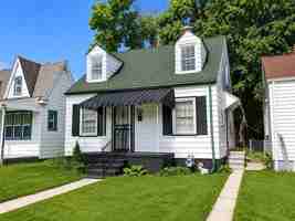 featured image of 19315 Carrie St