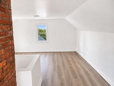 19315 Carrie St - Photo 3 of 12