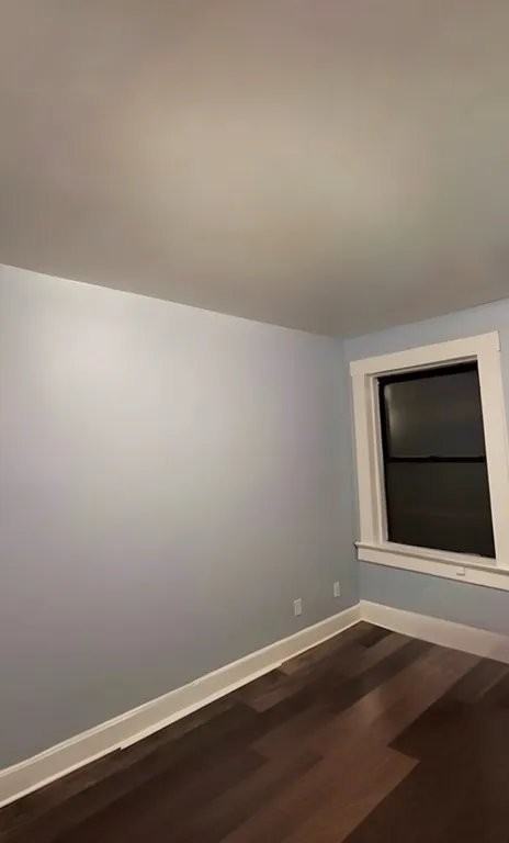 29 Park Ave #2R - Photo 4 of 6