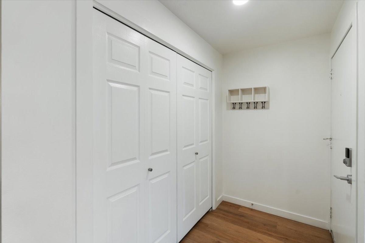 263 W Garden Park Dr - Photo 2 of 20