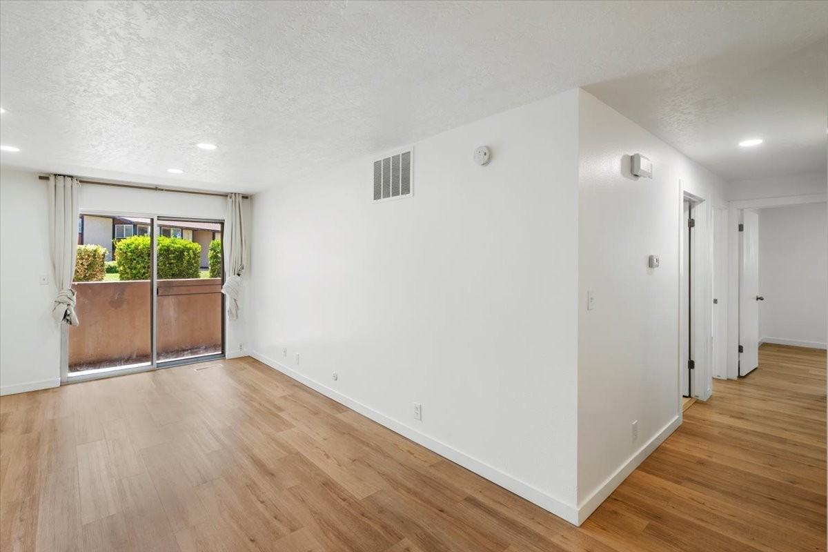 263 W Garden Park Dr - Photo 4 of 20