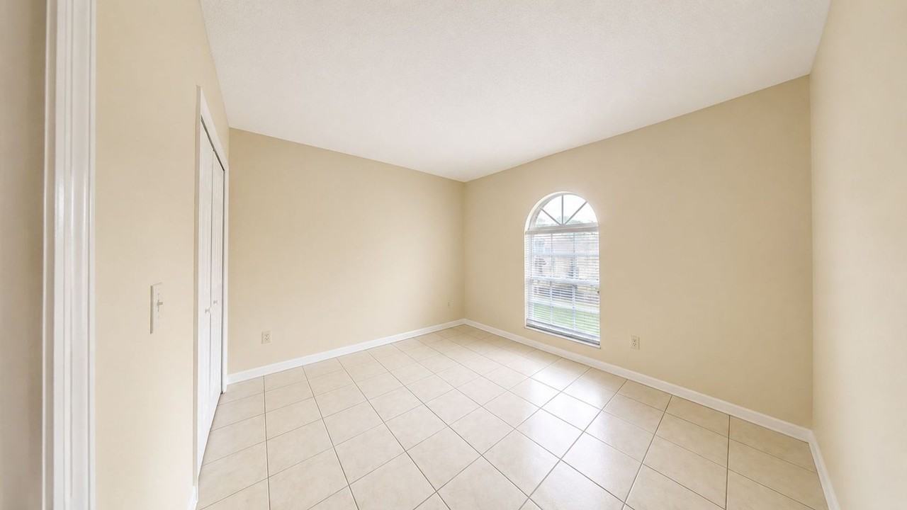127 Titan Dr - Photo 6 of 11