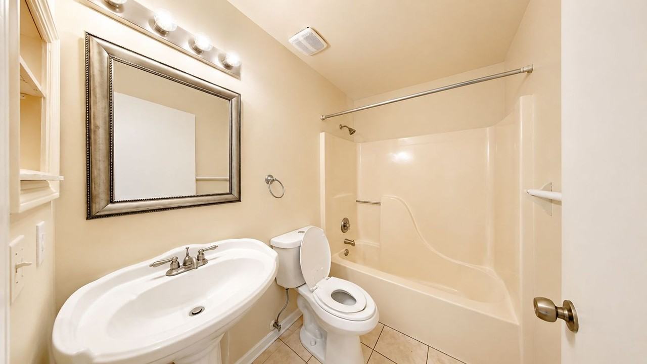 127 Titan Dr - Photo 7 of 11