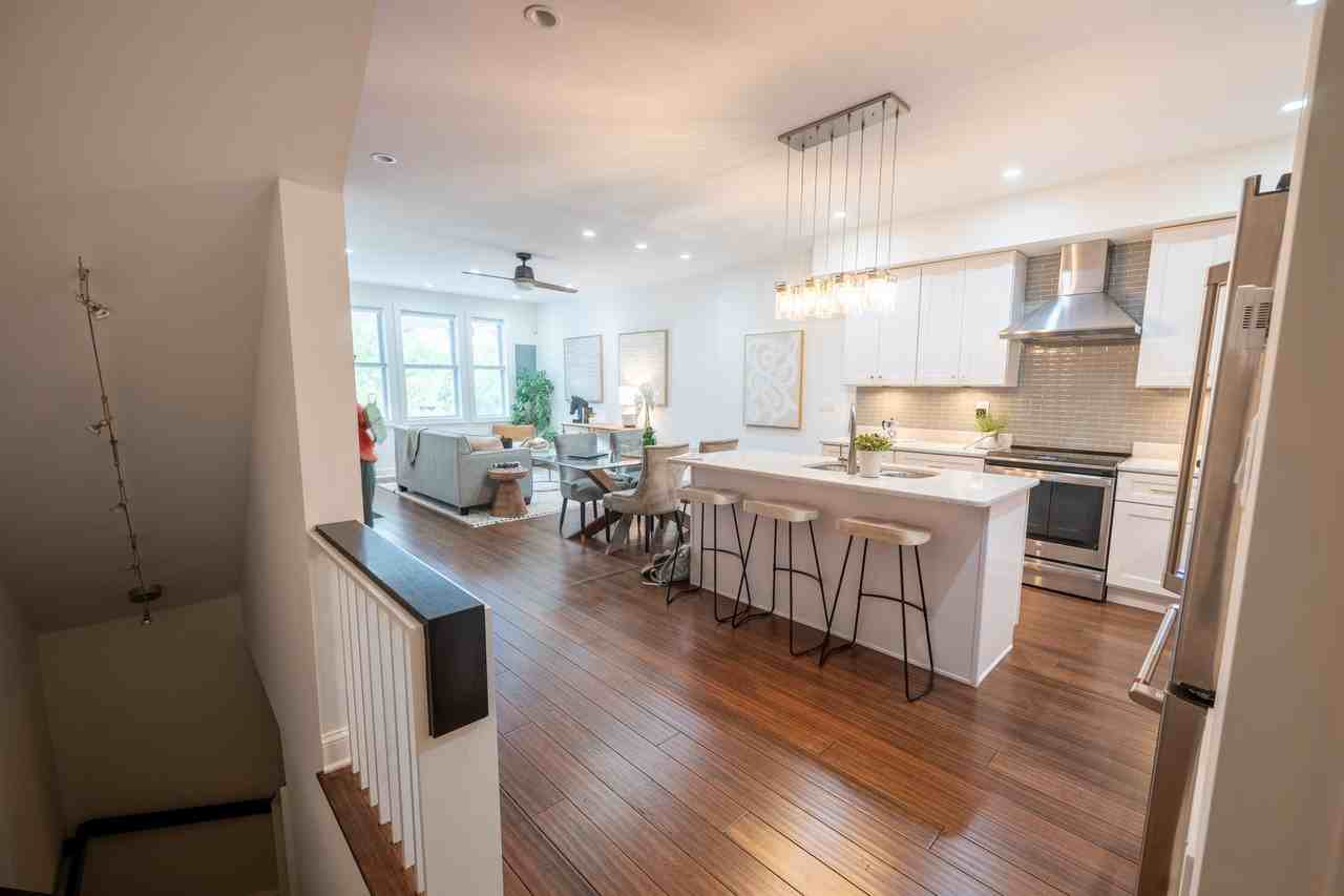 3803 10th St Nw #1 - Photo 2 of 33