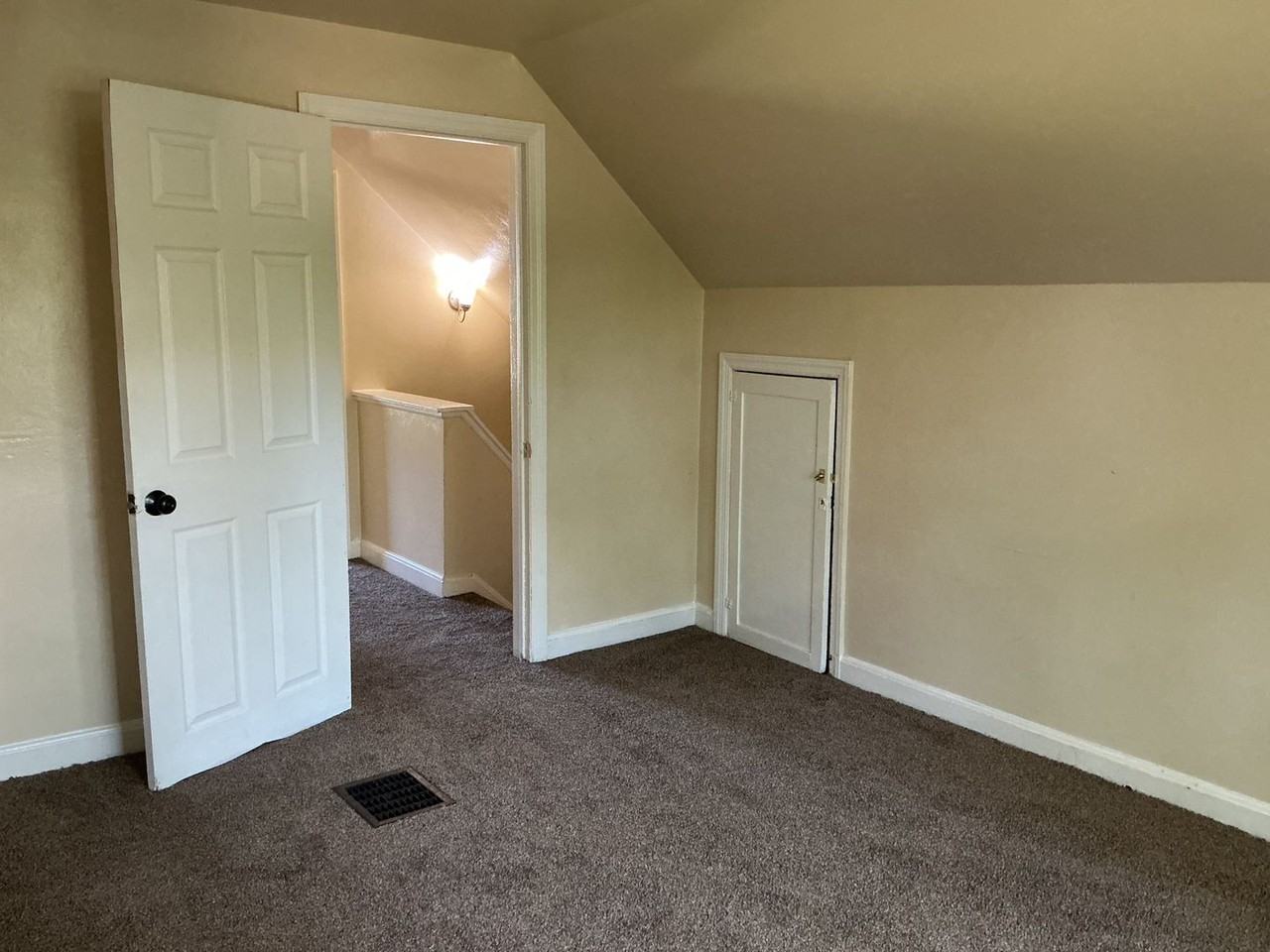 5259 N 62nd St - Photo 4 of 13