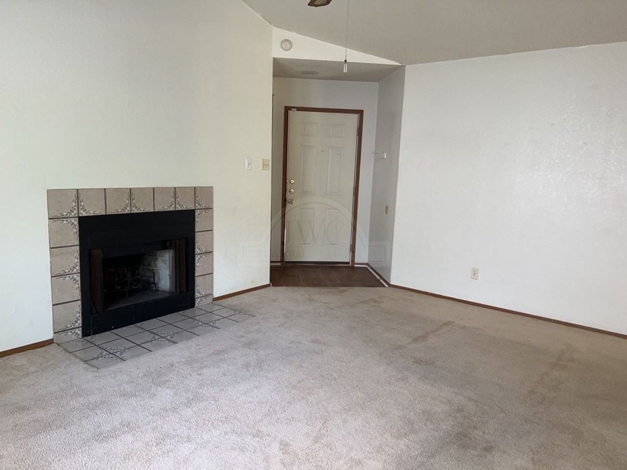 2019 Dickens Dr - Photo 2 of 17