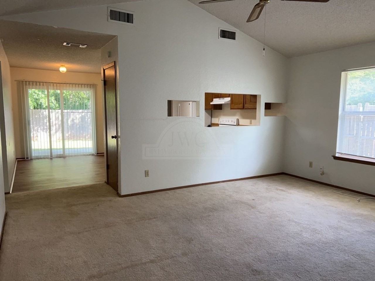 2019 Dickens Dr - Photo 4 of 17