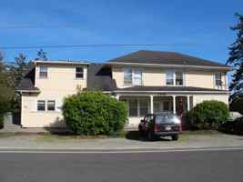 featured image of 1630 Ne Regatta Dr