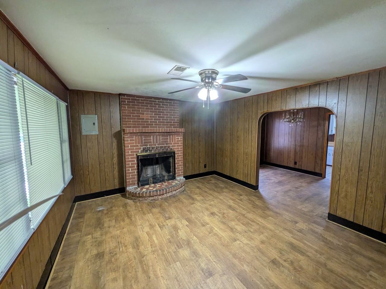 1694 Douglas St - Photo 2 of 16