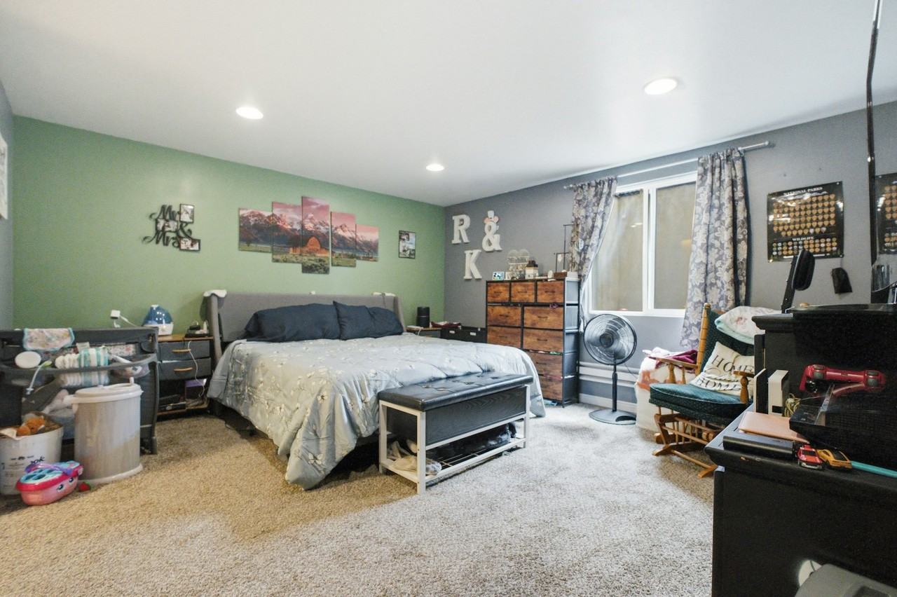 913 South 1213 East - Photo 7 of 17
