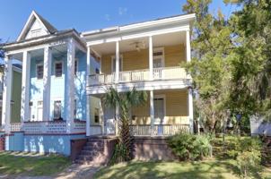 featured image of 212 W 39th St