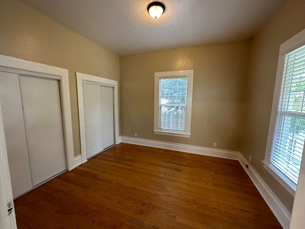 112 W 5th St - Photo 5 of 16