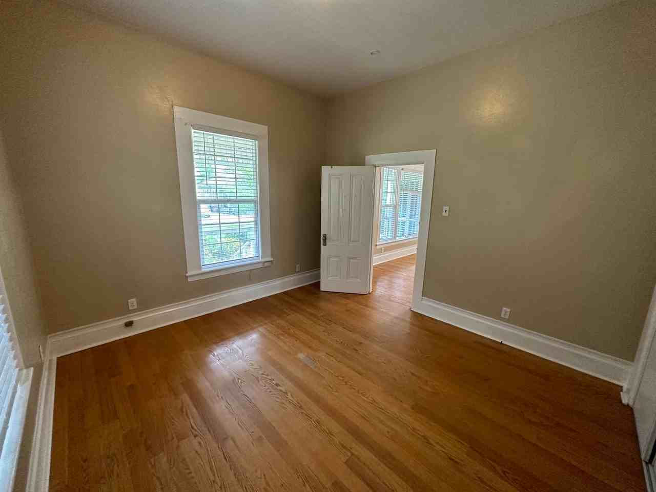 112 W 5th St - Photo 6 of 16